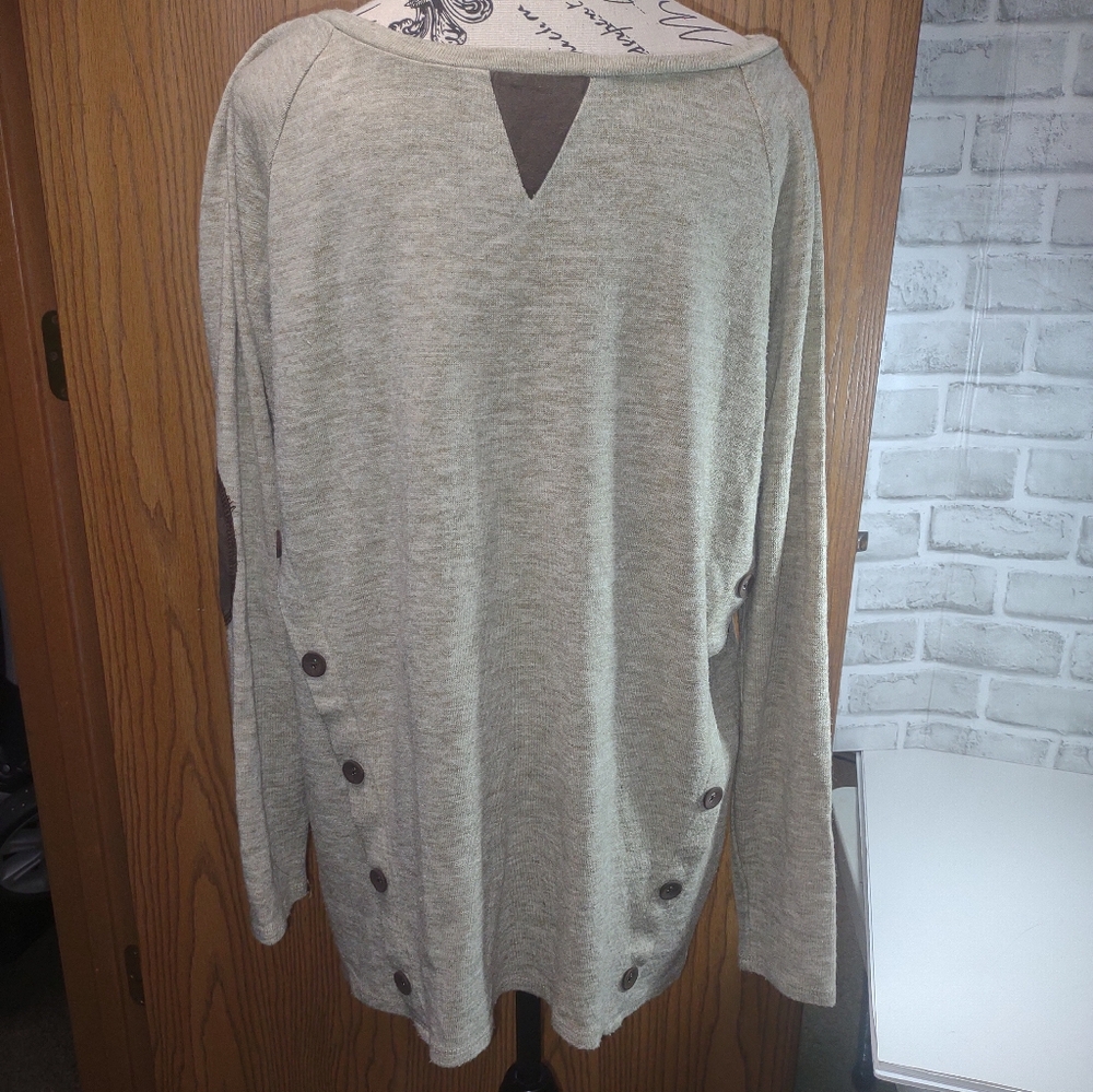 Sm. Tight Knit with Button Accents